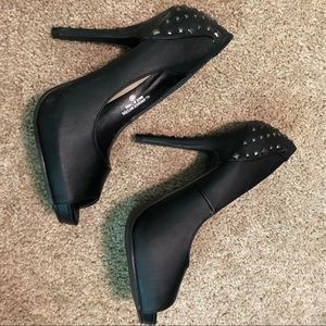 Wild Rose Peep Toe Pump